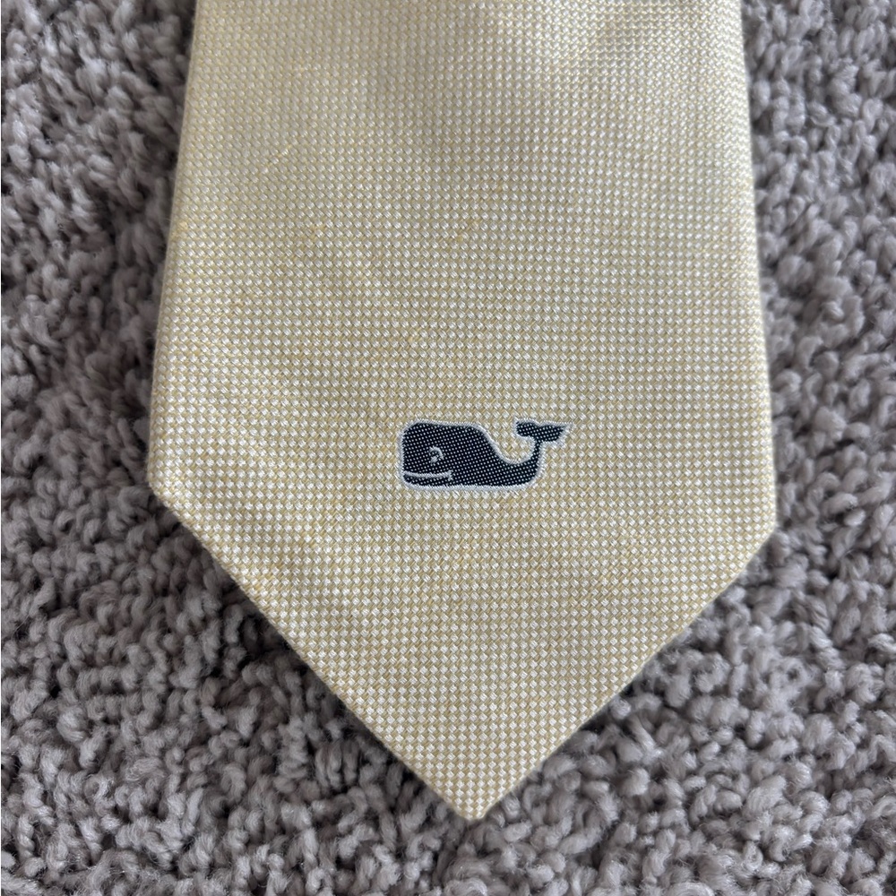Vineyard Vines Tie